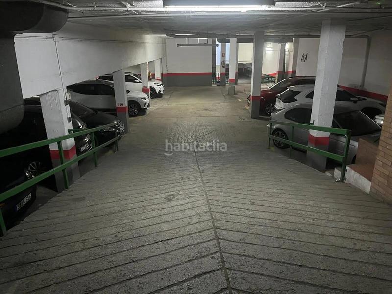 Foto 42318cde-8cf8-4ef1-82ee-050720878679. Parking voiture dans Centre Cornellà de Llobregat