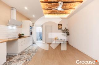 Appartement à Collblanc. Piso reformado en collblanc