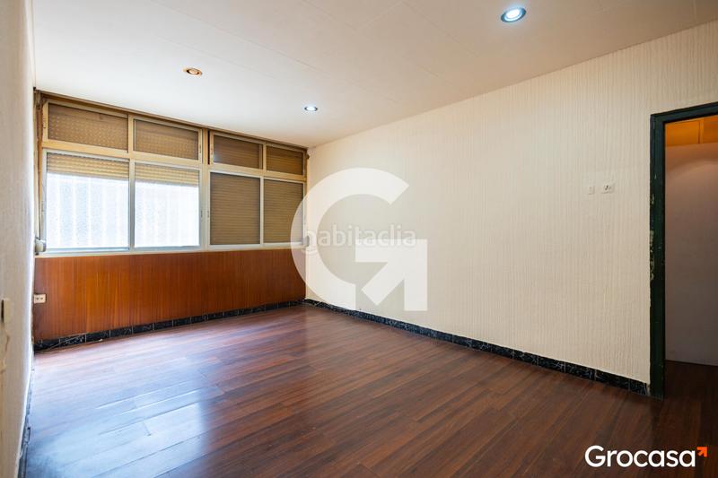 Foto e55566d1-0e84-469b-b69e-7623ef072918. Etagenwohnung in Sant Ildefons Cornellà de Llobregat