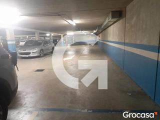 Aparcament cotxe  Pz font de la pola,de la. Plaza parking front de la pola