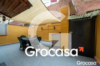 Pis  Av puig i cadafalch. Piso con terraza y ascensor