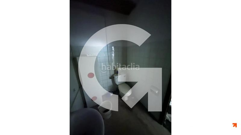 Foto 72225c2e-3274-46cd-9aed-bb9af418714a. Local comercial a El Pedró Cornellà de Llobregat
