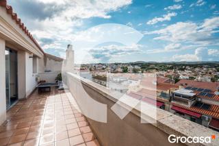 Casa adossada a La Collada-Sis Camins. Casa adosada con terraza y sotano en lla collada en vilanova i l