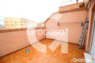 Pis a Nuevo Centro. Semi atico en puerto de sagunto