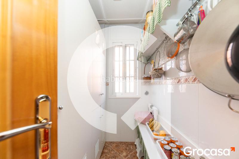 Foto 0dfbaaa8-3023-46a2-8b27-3980dab016c4. Casa amb aparcament piscina a Torrent Ballester Viladecans