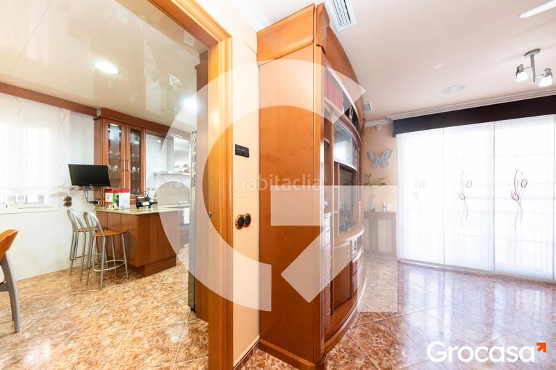 Foto 190ecf8d-7dd9-43af-bc67-6cdd26dbd3e8. Casa amb aparcament piscina a Torrent Ballester Viladecans