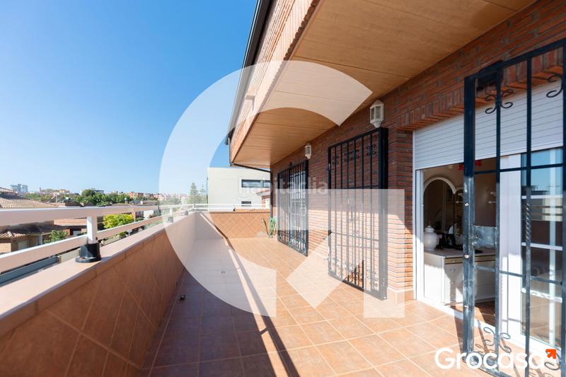 Foto 467c1a25-467d-45d6-98f2-38880dd4404b. Casa amb aparcament piscina a Torrent Ballester Viladecans