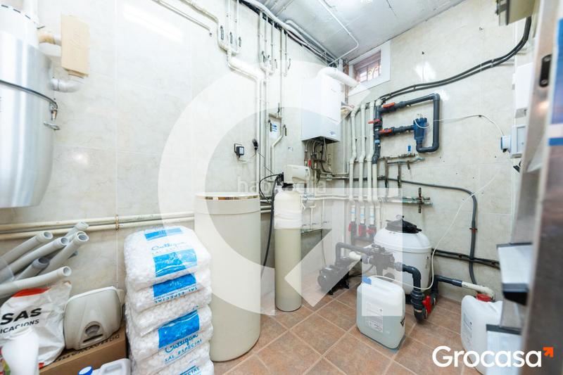 Foto 8188f4e3-8466-4cc5-8f4f-39a3fd0014f0. Casa amb aparcament piscina a Torrent Ballester Viladecans