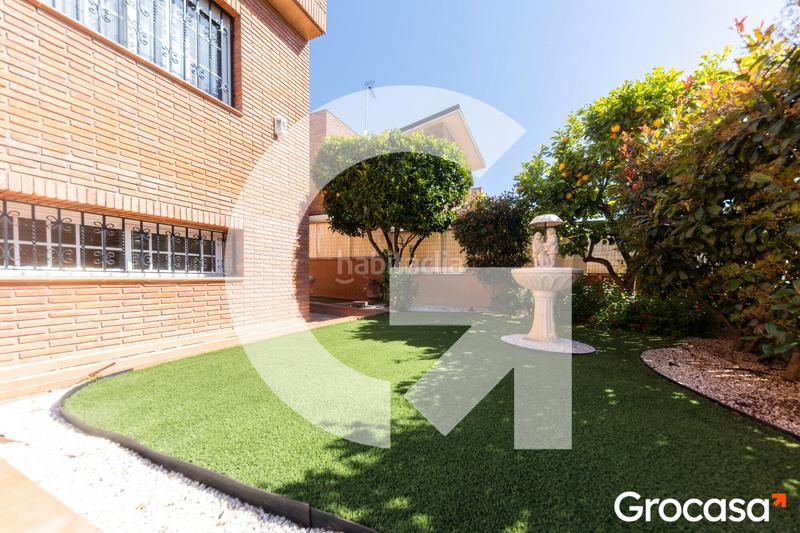 Foto a5618efb-a89b-42ab-89ff-6ed45c9674dd. Casa amb aparcament piscina a Torrent Ballester Viladecans