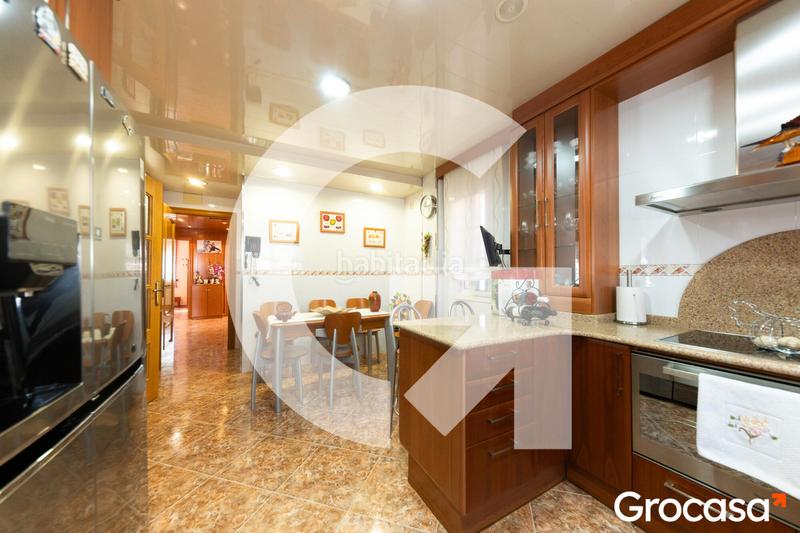 Foto ce468447-622e-433e-a8f3-14191f46dcce. Casa amb aparcament piscina a Torrent Ballester Viladecans