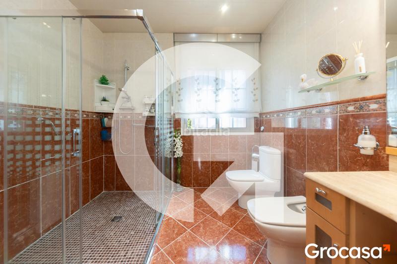 Foto d9975855-27af-4afa-95df-589feb1ce64f. Casa amb aparcament piscina a Torrent Ballester Viladecans