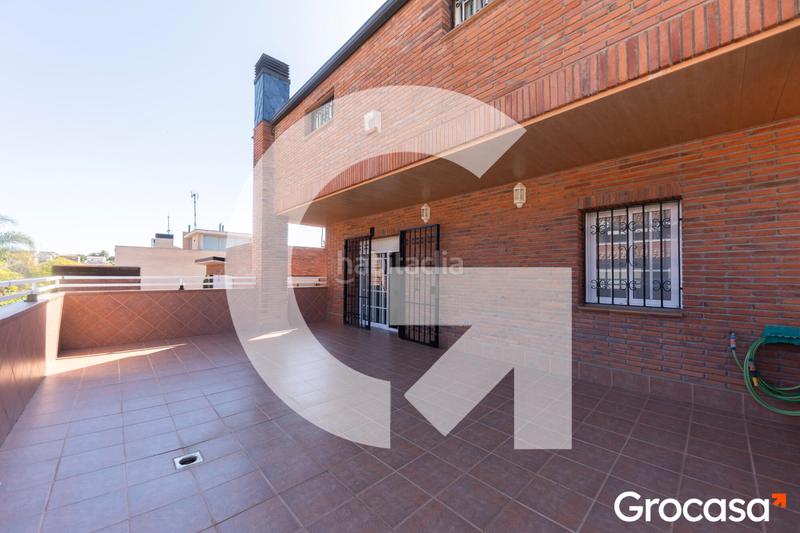 Foto e0658b9b-94e9-4493-95d8-e6bf07eda304. Casa amb aparcament piscina a Torrent Ballester Viladecans