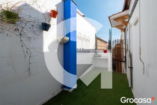 Casa  Pj antoni regas. Piso con terraza