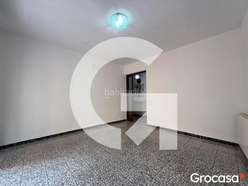 Foto db5be4ba-f954-4833-b06e-f848932510bd. Piso  con balcón en Rocafonda Mataró