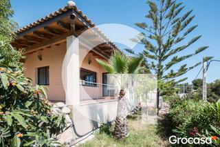 House  Av lituania. Chalet pareado con íncreibles vistas