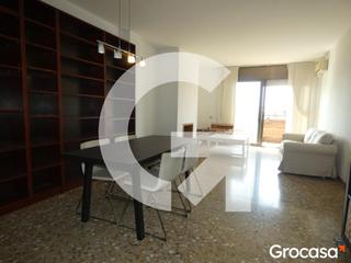 Appartement à Centre. Piso de 150m en casco antiguo