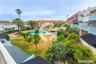 tic  Cl mossen joan avinyo. tico dplex con terraza y parking en cubelles