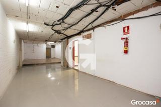 Business premise  Cl sanfeliu de. Local de 168 m, viable para vivienda