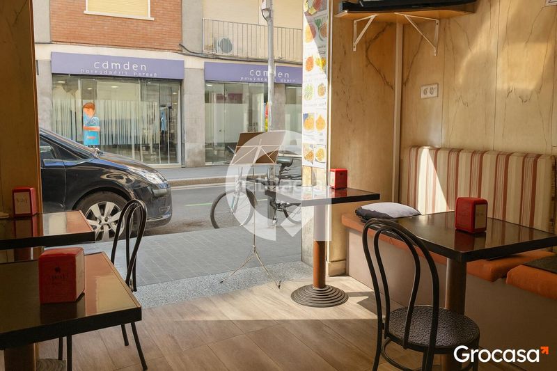 Foto 06e9ad10-05b9-4748-bbba-f7d7cf0e5aad. Local comercial a Hostafrancs Barcelona