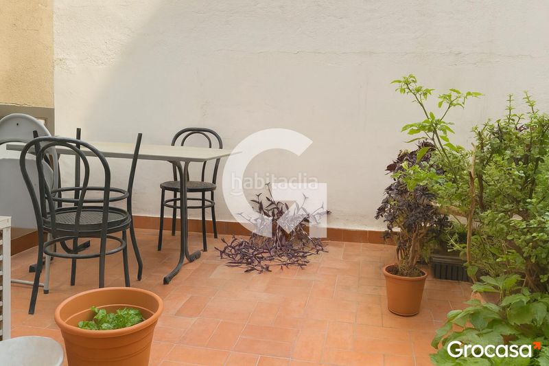 Foto a4cb800d-d5ef-45bc-9694-ad954f1ddc9a. Local comercial a Hostafrancs Barcelona