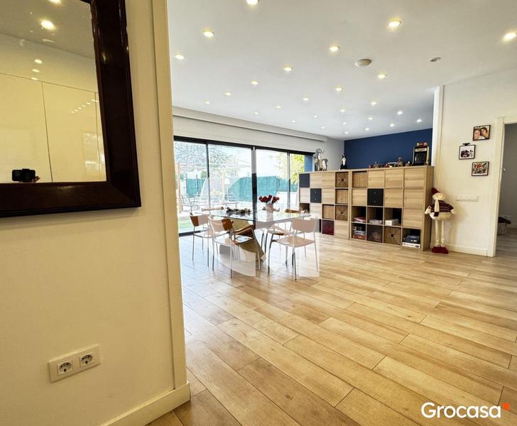 Foto 4171b6bf-abec-469c-a179-c883b048561a. Casa chalet en centro en Santa Maria-l´Eixample-Sud Sumella Cubelles