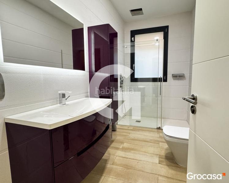 Foto 647cdc6e-80d0-452f-9069-0fea6c795b9a. Casa chalet en centro en Santa Maria-l´Eixample-Sud Sumella Cubelles