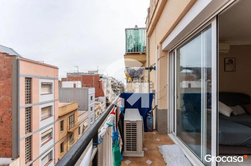 Foto e548e44b-291c-47d8-8c73-a719c2542ac3. Piso ático en calle lepant en Sant Joan Vilanova i la Geltrú
