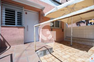 Appartement  Cl mossen jacint verdaguer. Planta baja con terraza