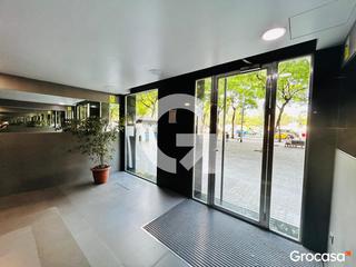 Pis a Hostafrancs. Espectacular piso reformado cerca de plaza españa  parking opcio