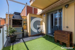 Pis  Cl rafael casanova. Espectacular piso con terraza y parking!