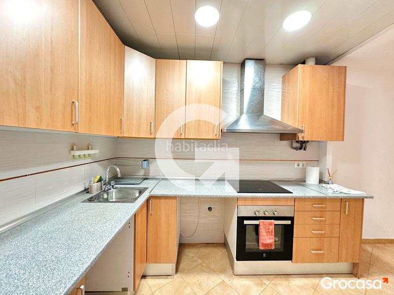 Foto 7dfe17de-1180-4cfb-9002-40484fcf4804. Piso  luminoso en pleno centro de sant feliu en Sant Feliu de Llobregat
