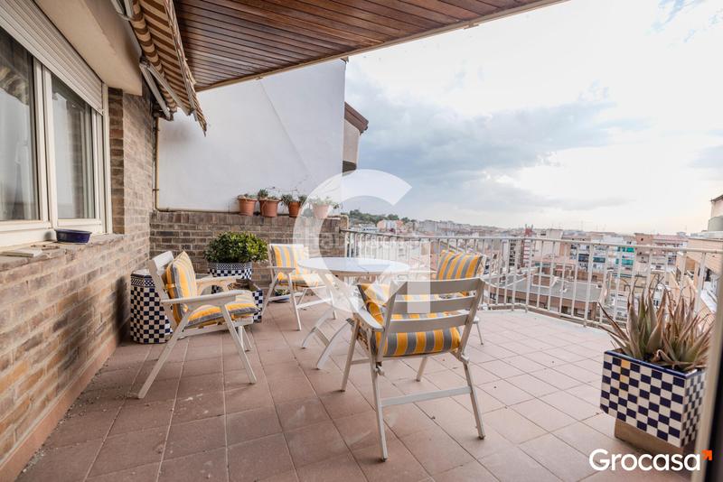 Foto d1660df2-d5dc-45db-a997-b891002cd496. Piso  con hermosas vistas en zona universitat! en Lleida