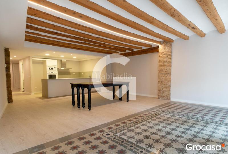 Foto e018ecb4-4f80-41fa-b9bd-4f0c57c98712. Piso distinguido piso en venta en Centre Històric Lleida