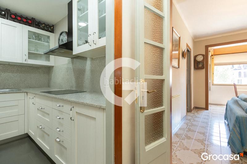 Foto 5bd0b7a6-ceee-429c-bb45-8274aa761c6f. Piso amplio piso en les corts con doble orientación en Barcelona