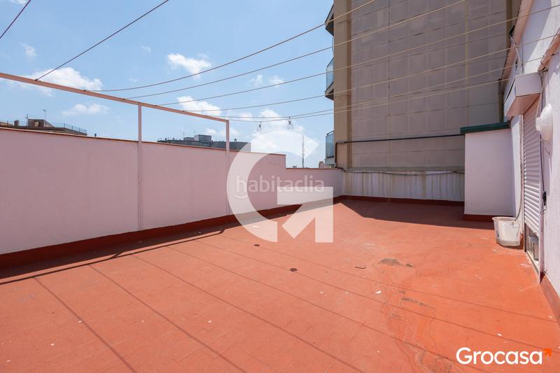 Foto cb6c98e2-1e98-46de-9c5d-b0882767349a. Piso amplio piso en les corts con doble orientación en Barcelona