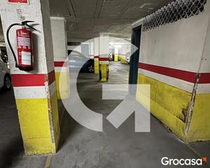 Aparcament cotxe  Rb badal. 2 plazas de parking con trastero en rambla badal  doble oportuni
