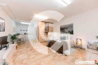 Local Comercial  Av eramprunya l'. Local multiuso en av. eramprunya