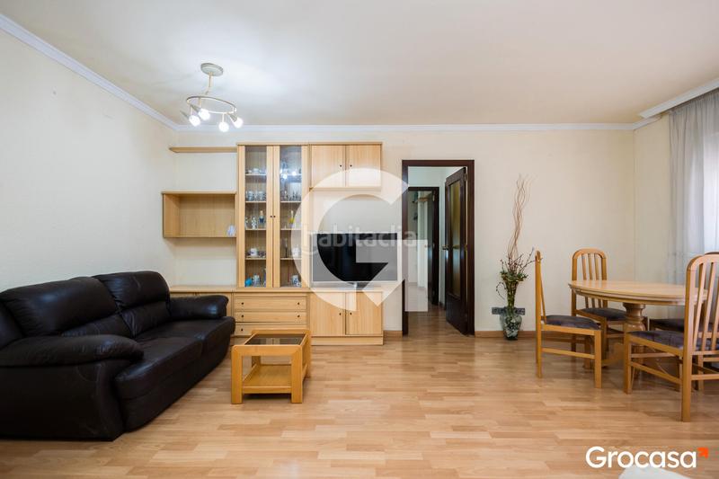 Foto a9747f37-b59d-418f-b81e-b1225875a584. Piso  amplio y luminoso. en Centre Castelldefels