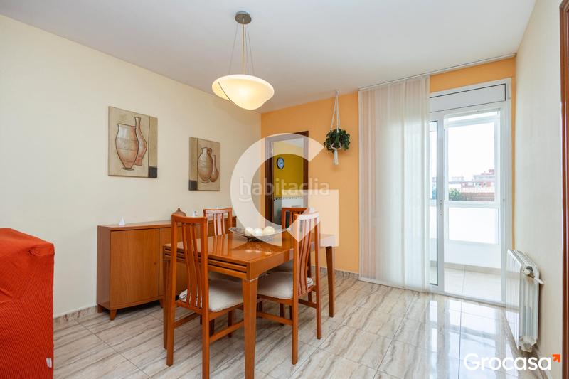 Foto e03b3f71-fabd-488a-bfdd-f1ff4be63142. Piso luminoso piso exterior en Vinyets-Molí Vell Sant Boi de Llobregat