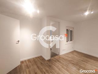 Ground floor in Sants-Badal. Planta baja reformada en santsbadal