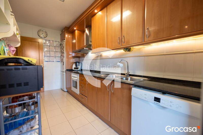 Foto 754908b3-e665-4e88-8714-b598b67d3475. Piso precioso piso a la venta en la zona de Pardinyes! en Lleida