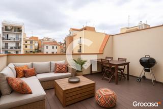 Etagenwohnung  Cl rector triado. Exclusiva vivienda totalmente reformada con doble orientación y