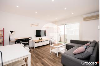Appartement à Centre. Vivienda reformada en el prat