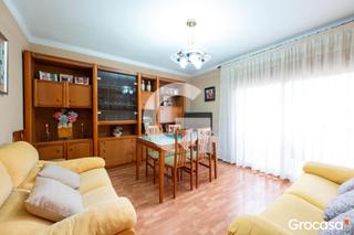 Appartement  Rd jaume ferran de. Piso con balcón en cirera