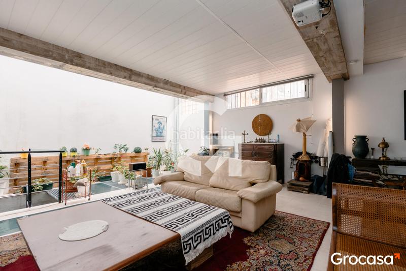 Foto 541fe69d-9a52-4ac0-a11e-a286aaf1e3dc. Local comercial planta baja estilo duplex 270m . en Barcelona