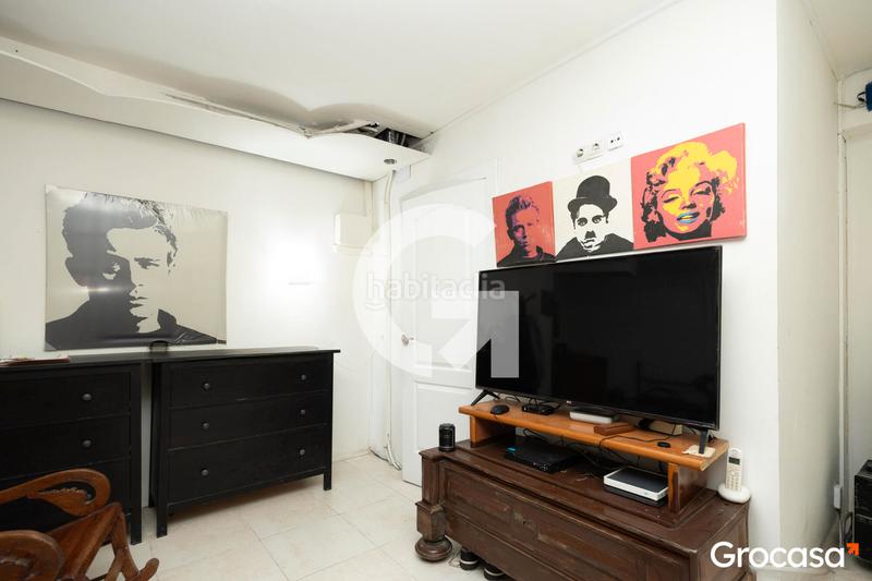 Foto 9abdacc4-59d0-4d28-8625-738289253a3b. Local comercial planta baja estilo duplex 270m . en Barcelona