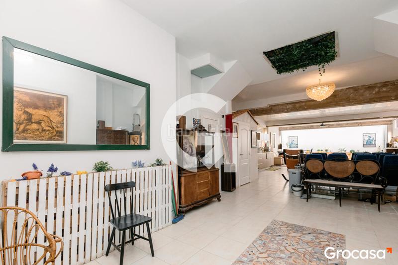 Foto 9d3a1794-e4e3-49f6-8fd8-7699ada20573. Local comercial planta baja estilo duplex 270m . en Barcelona