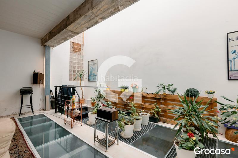 Foto c6adde69-eacc-44a1-9ced-2d692d3b6015. Local comercial planta baja estilo duplex 270m . en Barcelona