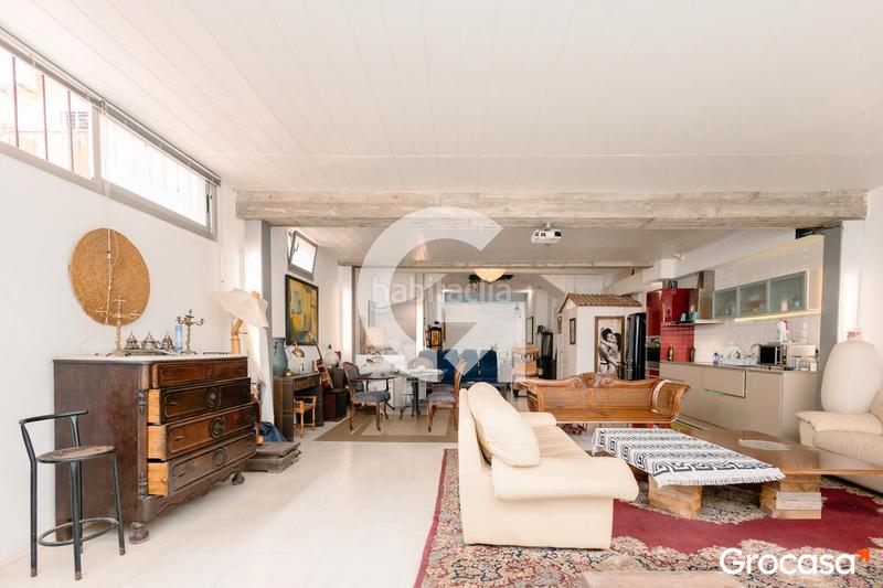 Foto d0d39b25-7f48-4240-b39e-b588dec5ed73. Local comercial planta baja estilo duplex 270m . en Barcelona
