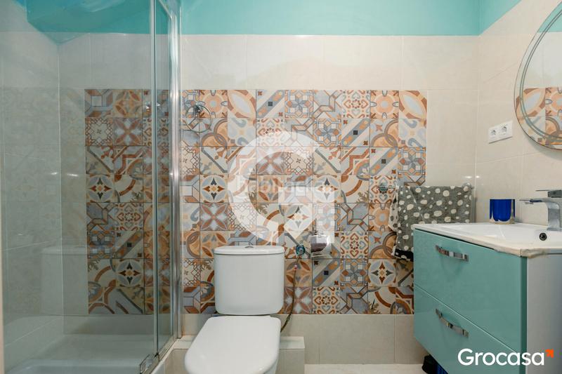 Foto e3512f89-b39e-44d2-ab0f-8a29a8886828. Local comercial planta baja estilo duplex 270m . en Barcelona